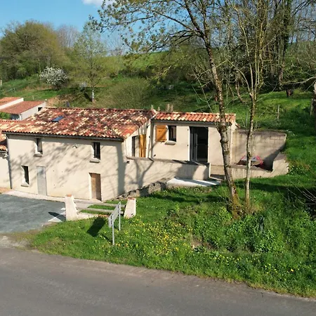 Au Calme Lägenhet Bournezeau